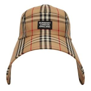 BURBERRY
Vintage Check Bonnet Cap